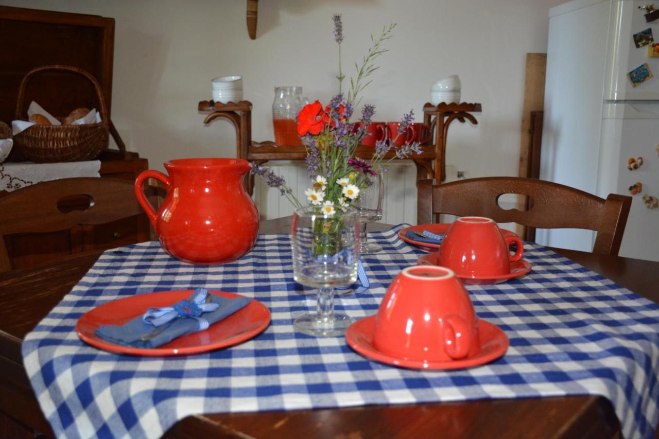 Bed And Breakfast Margherita & Home Restaurant Gerano Exterior foto